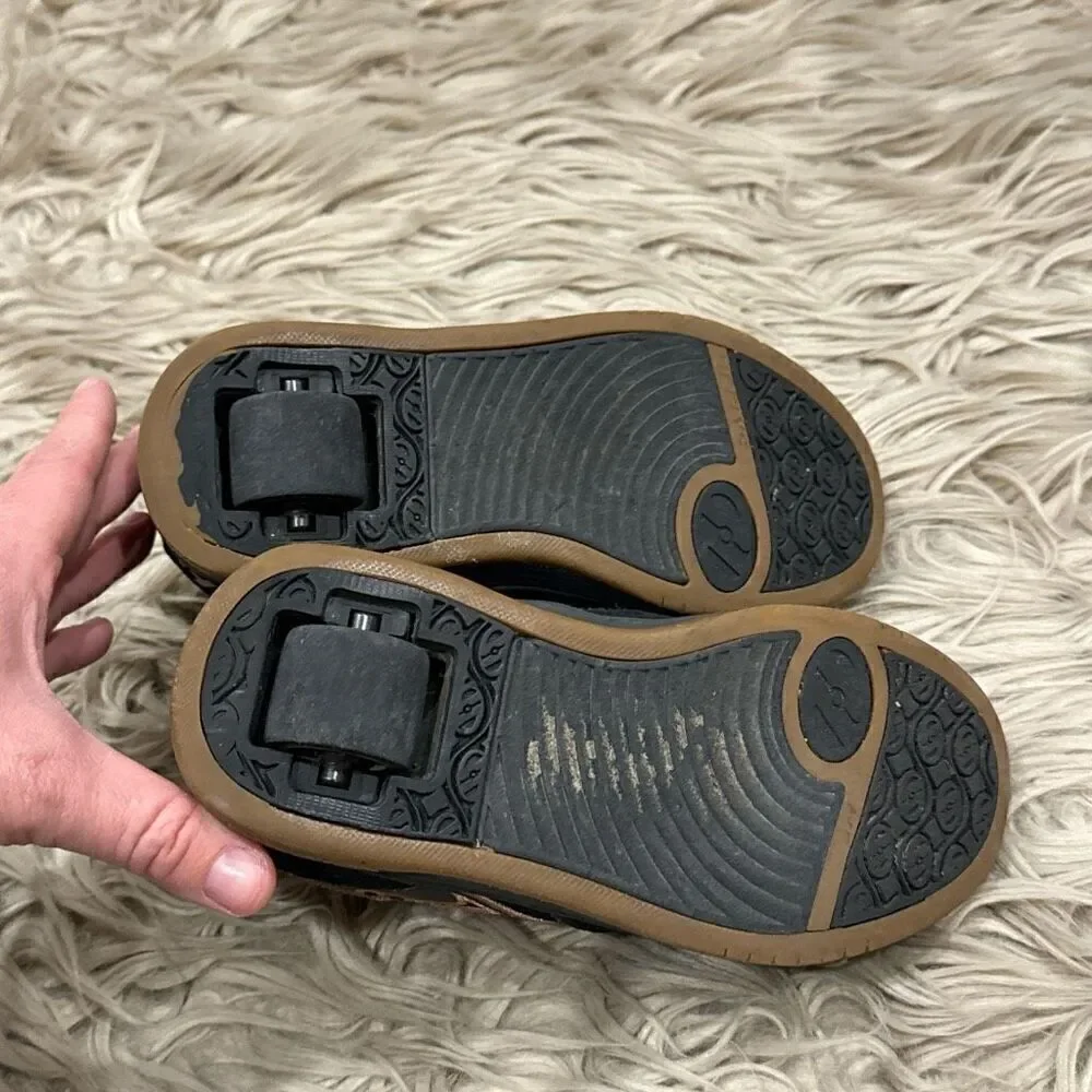 Heelys skating sneakers size 1